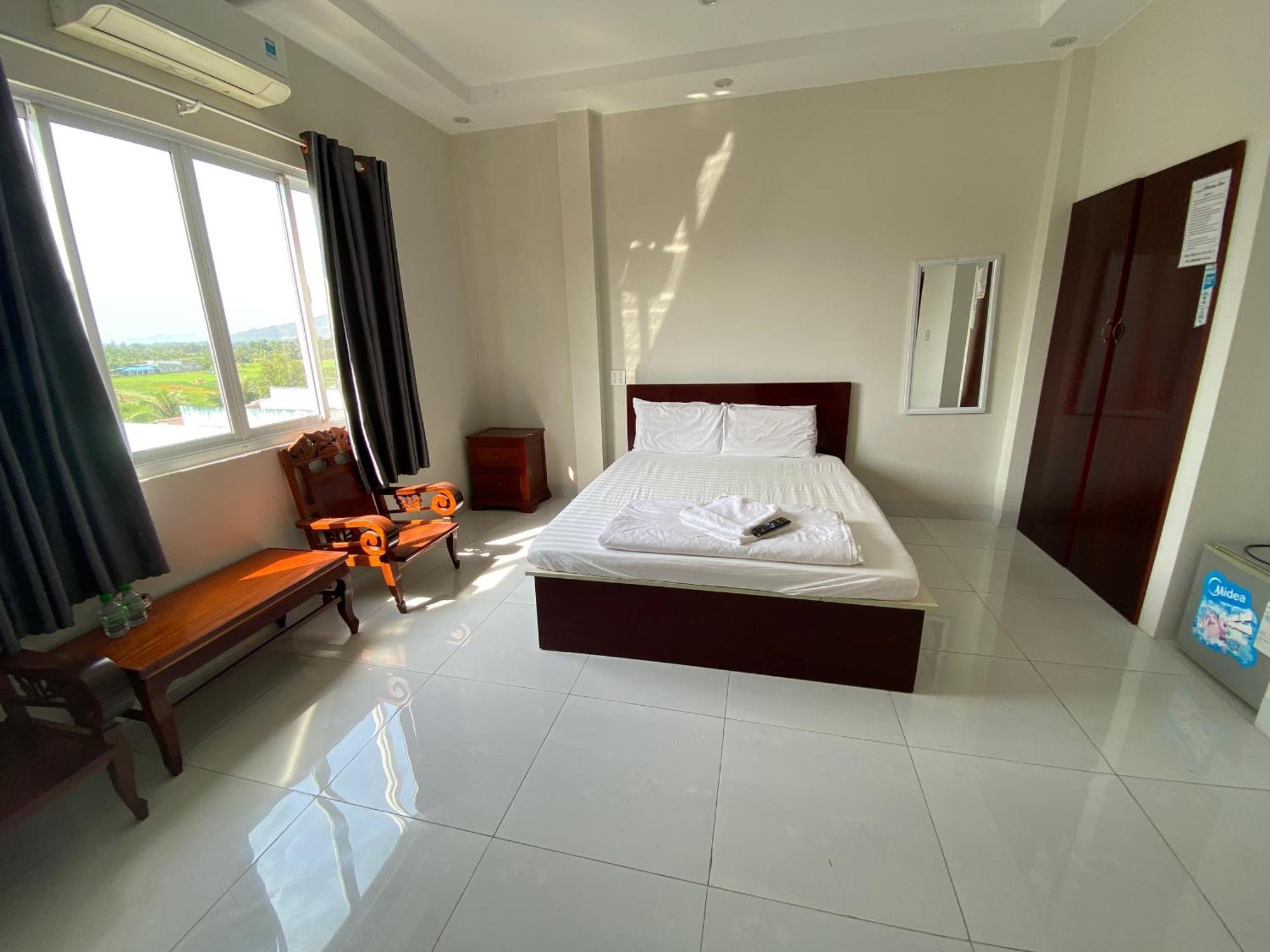 Phong Lan Guesthouse Chau Doc Bagian luar foto