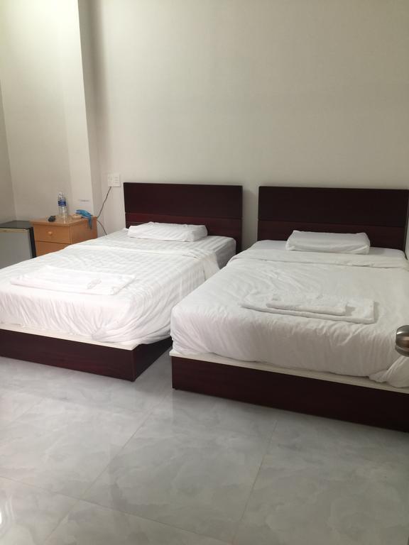 Phong Lan Guesthouse Chau Doc Bagian luar foto