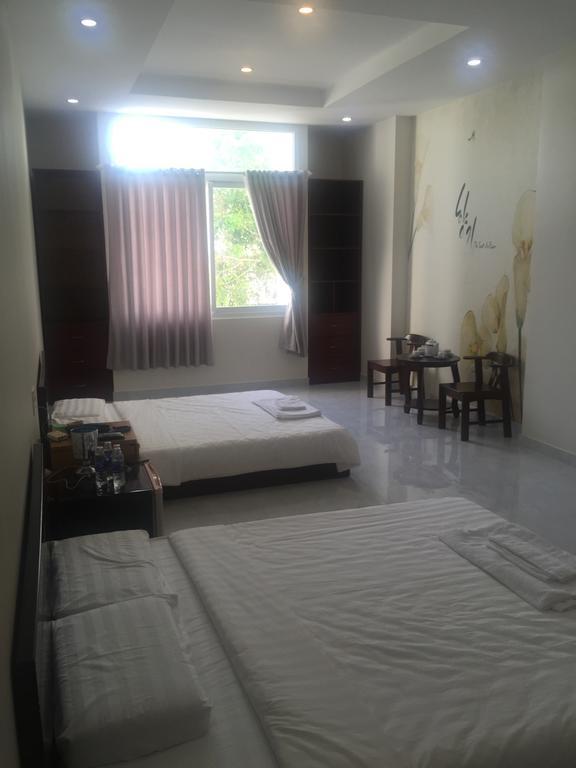 Phong Lan Guesthouse Chau Doc Bagian luar foto
