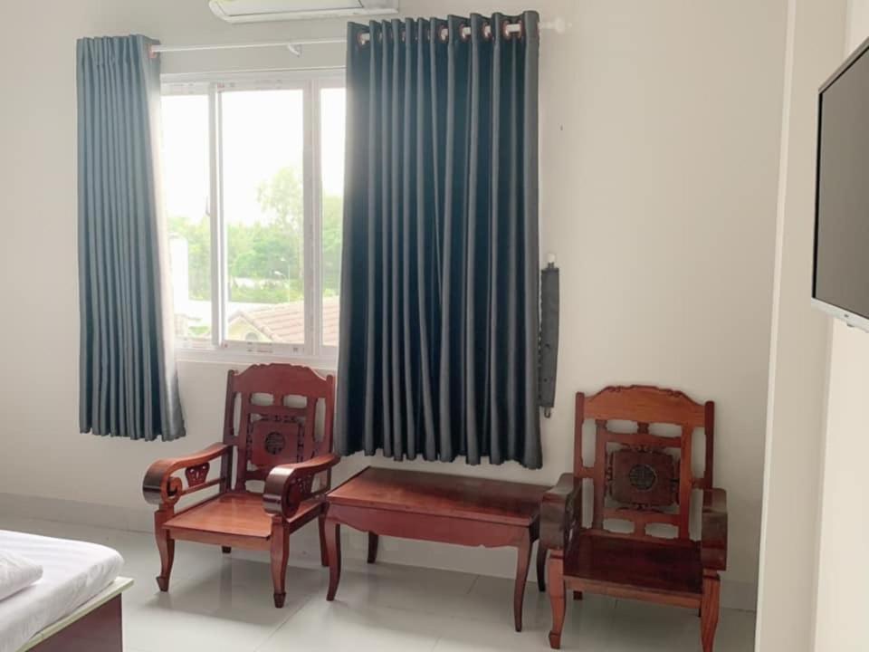 Phong Lan Guesthouse Chau Doc Bagian luar foto